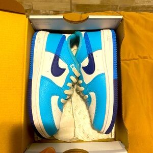 Toddler Air Force One’s